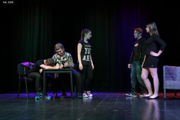 Ostatni dzień przeglądu teatralnego w domu kultury