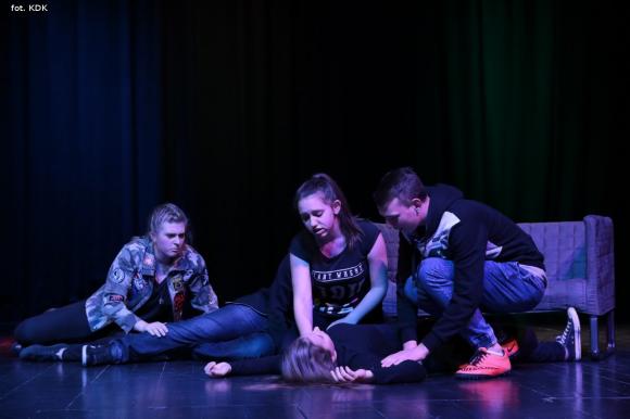 Ostatni dzień przeglądu teatralnego w domu kultury