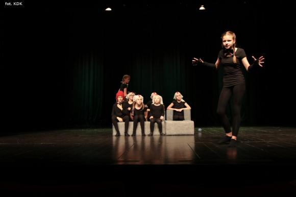 Ostatni dzień przeglądu teatralnego w domu kultury