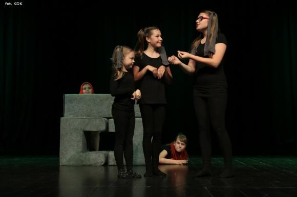 Ostatni dzień przeglądu teatralnego w domu kultury