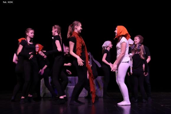 Ostatni dzień przeglądu teatralnego w domu kultury