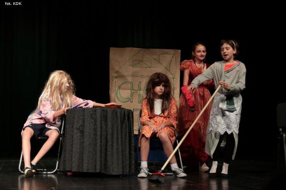 Ostatni dzień przeglądu teatralnego w domu kultury