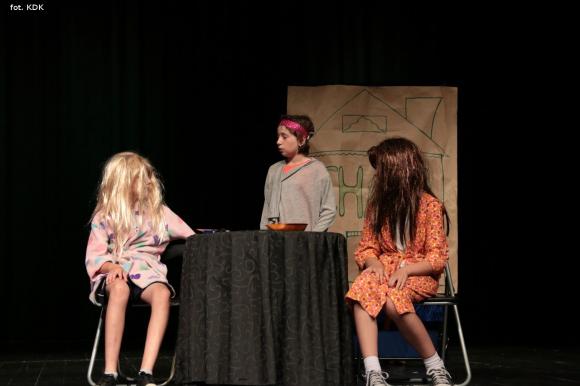 Ostatni dzień przeglądu teatralnego w domu kultury
