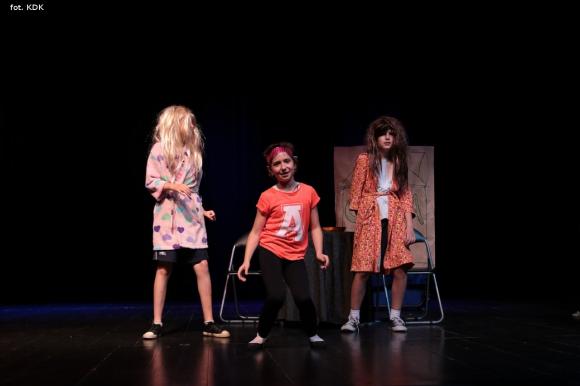 Ostatni dzień przeglądu teatralnego w domu kultury