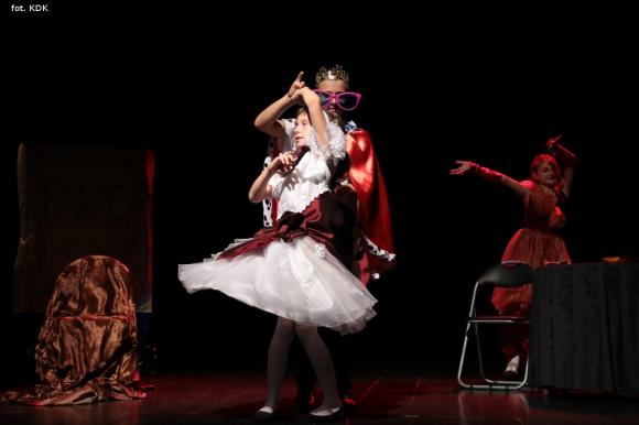 Ostatni dzień przeglądu teatralnego w domu kultury