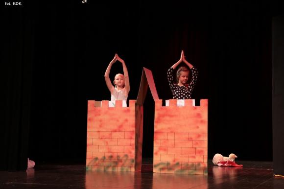 Ostatni dzień przeglądu teatralnego w domu kultury