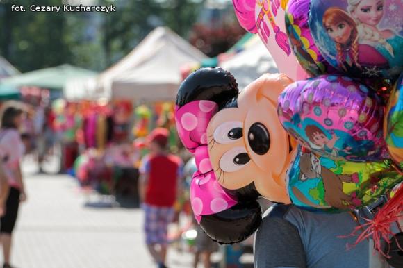Cezar-Foto: Rodzinny Zawrót Głowy na Dzień Dziecka w Kutnie
