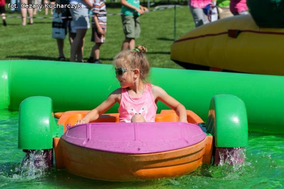 Cezar-Foto: Rodzinny Zawrót Głowy na Dzień Dziecka w Kutnie
