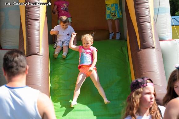Cezar-Foto: Rodzinny Zawrót Głowy na Dzień Dziecka w Kutnie