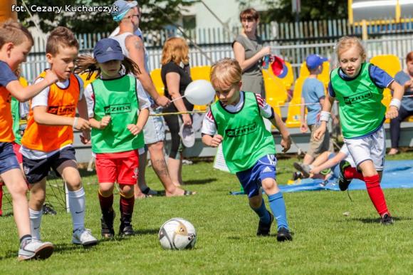 Cezar-Foto: Rodzinny Zawrót Głowy na Dzień Dziecka w Kutnie