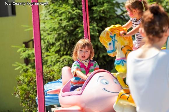 Cezar-Foto: Rodzinny Zawrót Głowy na Dzień Dziecka w Kutnie