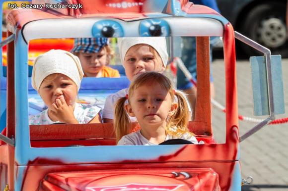 Cezar-Foto: Rodzinny Zawrót Głowy na Dzień Dziecka w Kutnie