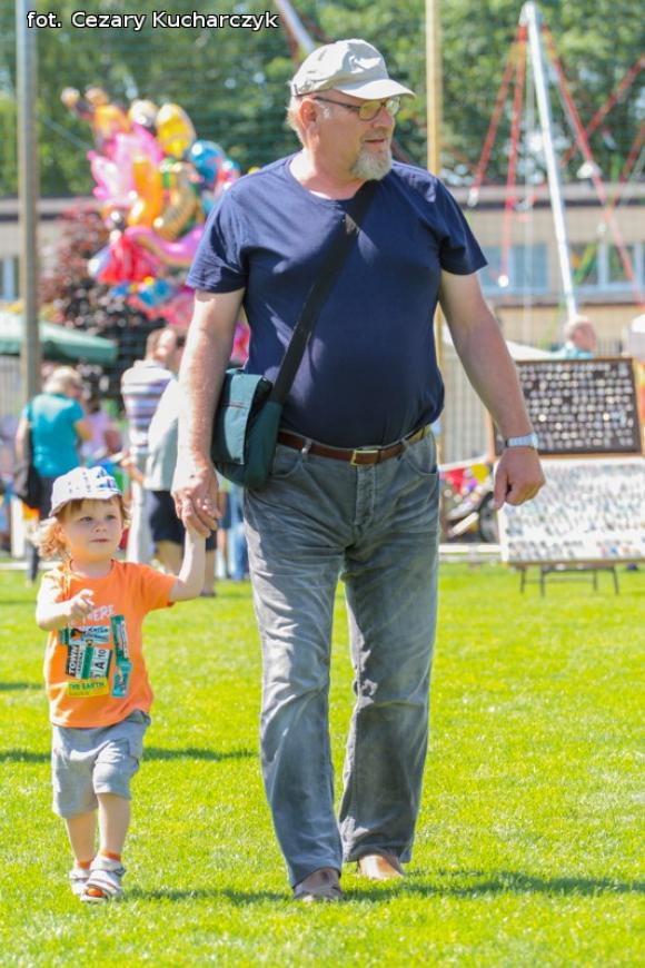 Cezar-Foto: Rodzinny Zawrót Głowy na Dzień Dziecka w Kutnie