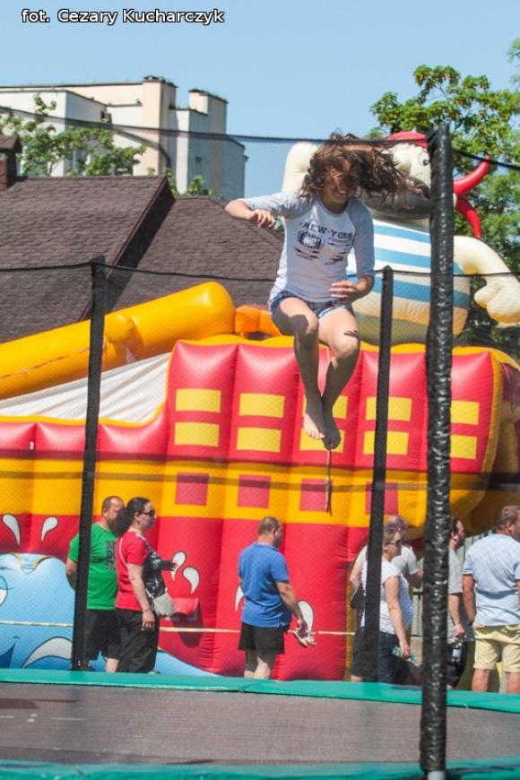 Cezar-Foto: Rodzinny Zawrót Głowy na Dzień Dziecka w Kutnie