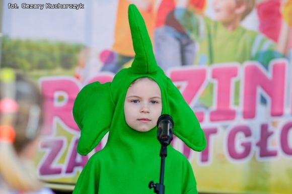 Cezar-Foto: Rodzinny Zawrót Głowy na Dzień Dziecka w Kutnie