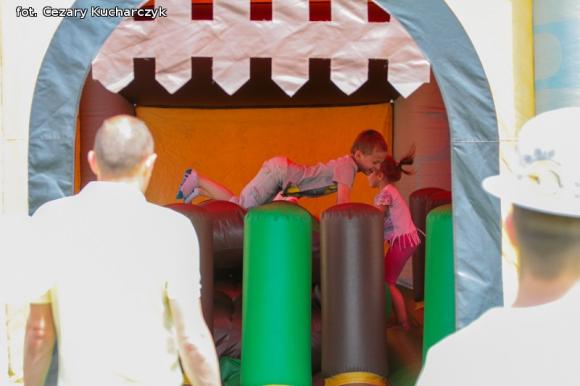 Cezar-Foto: Rodzinny Zawrót Głowy na Dzień Dziecka w Kutnie