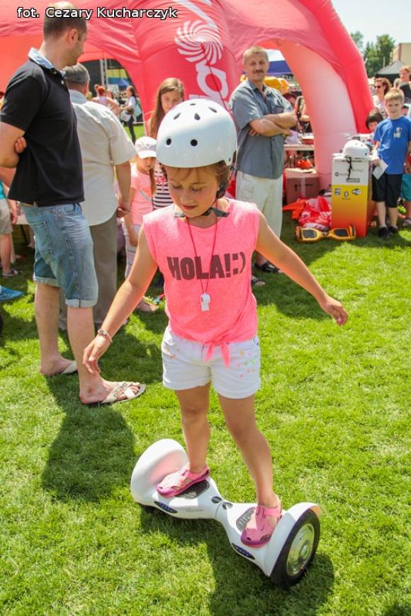 Cezar-Foto: Rodzinny Zawrót Głowy na Dzień Dziecka w Kutnie