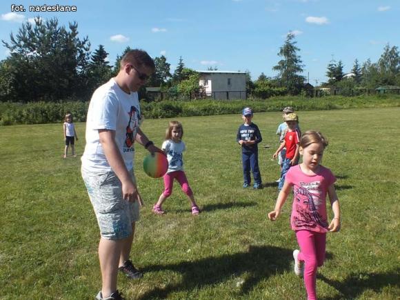 Młody Obywatel na Sportowo w Zespole Szkół nr 4. Gry i Zabawy na Azorach