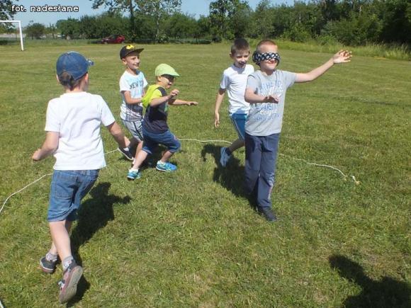 Młody Obywatel na Sportowo w Zespole Szkół nr 4. Gry i Zabawy na Azorach