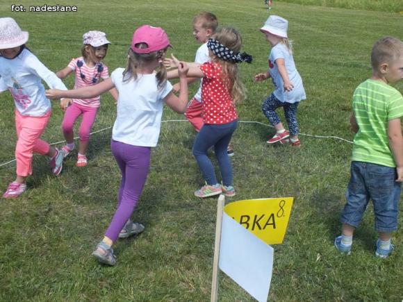 Młody Obywatel na Sportowo w Zespole Szkół nr 4. Gry i Zabawy na Azorach