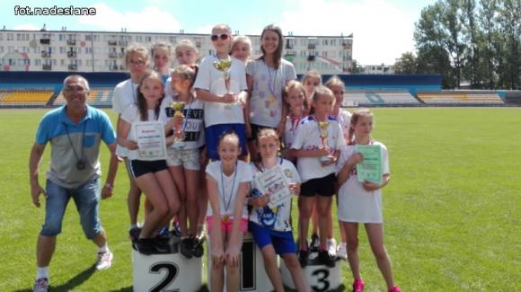 Mistrzostwa Powiatu w Trójboju Lekkoatletycznym Klas Czwartych wygrawa 