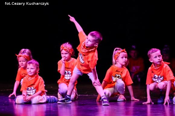 Arystyczny pokaz umiejętności dzieci i młodzieży z sekcji KDK