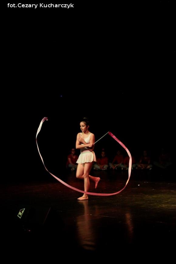 Arystyczny pokaz umiejętności dzieci i młodzieży z sekcji KDK