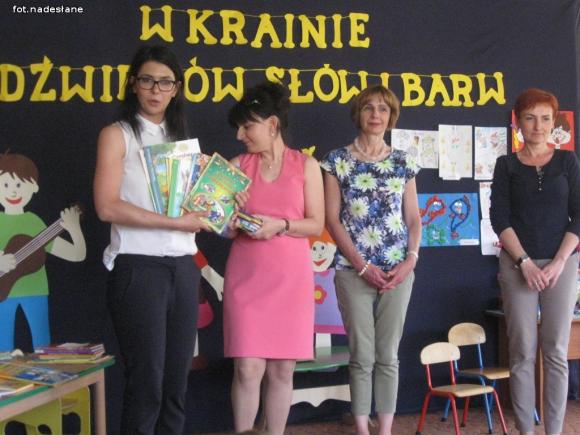 W krainie dźwięków, słów i barw w 