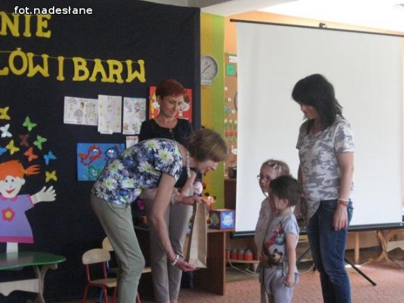 W krainie dźwięków, słów i barw w 