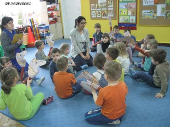 W krainie dźwięków, słów i barw w 