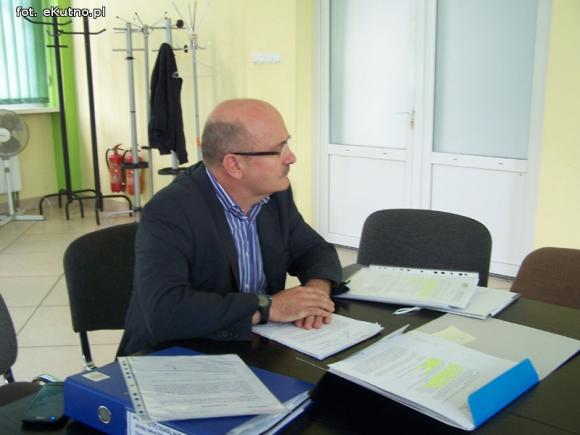 Nauczyciele i absolwenci vs dyrektor ZS nr 1 w Kutnie. Komisja Rewizyjna oceni argumenty obu stron