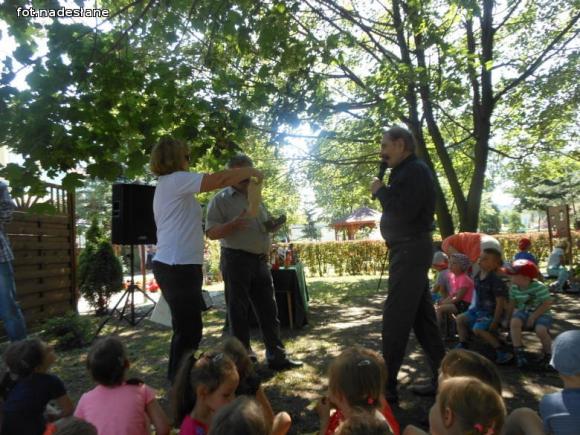 Przedszkolaki spotkały się z rzeźbiarzami