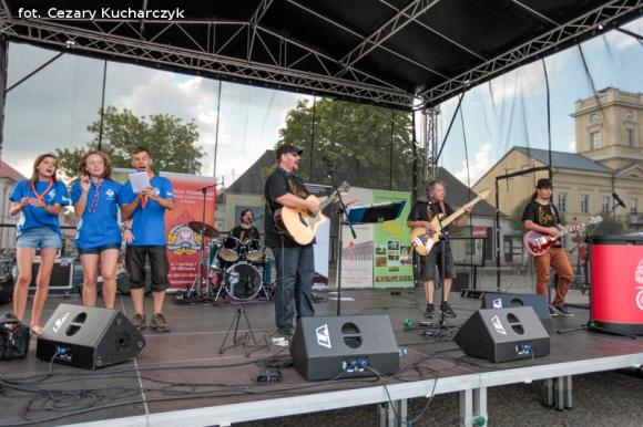 Każdy chciał być kiedyś strażakiem ... Czadowa zabawa w centrum Kutna