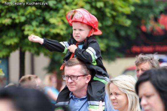 Każdy chciał być kiedyś strażakiem ... Czadowa zabawa w centrum Kutna