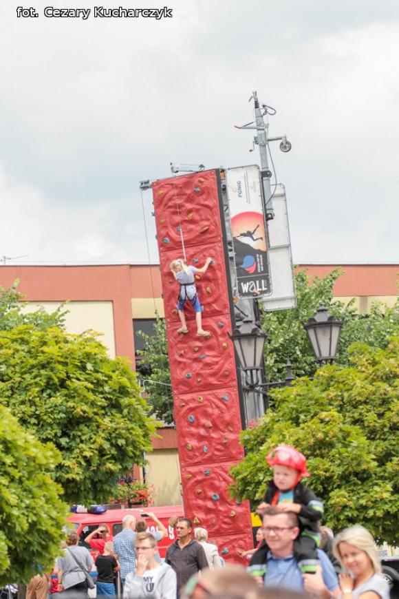 Każdy chciał być kiedyś strażakiem ... Czadowa zabawa w centrum Kutna