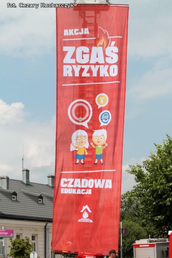 Każdy chciał być kiedyś strażakiem ... Czadowa zabawa w centrum Kutna