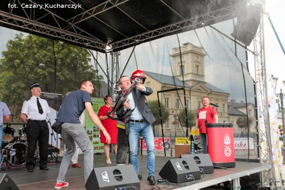 Każdy chciał być kiedyś strażakiem ... Czadowa zabawa w centrum Kutna