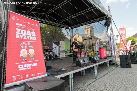 Każdy chciał być kiedyś strażakiem ... Czadowa zabawa w centrum Kutna