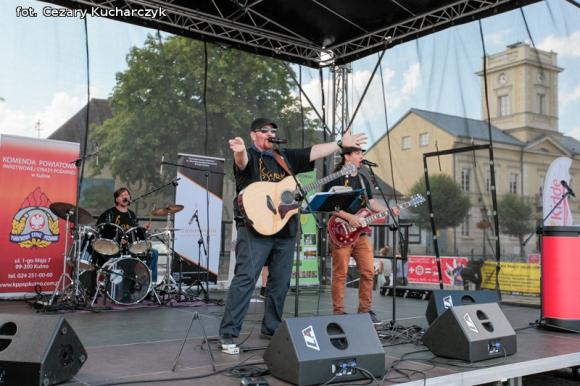 Każdy chciał być kiedyś strażakiem ... Czadowa zabawa w centrum Kutna