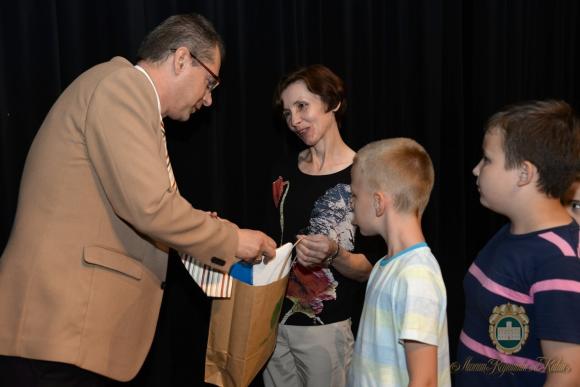 Zakończenie roku akademickiego 2015/2016 Uniwersytetu Dziecięcego