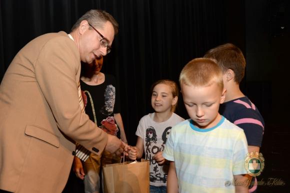 Zakończenie roku akademickiego 2015/2016 Uniwersytetu Dziecięcego