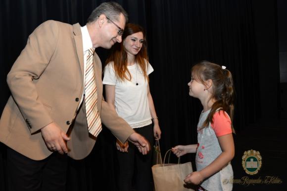 Zakończenie roku akademickiego 2015/2016 Uniwersytetu Dziecięcego