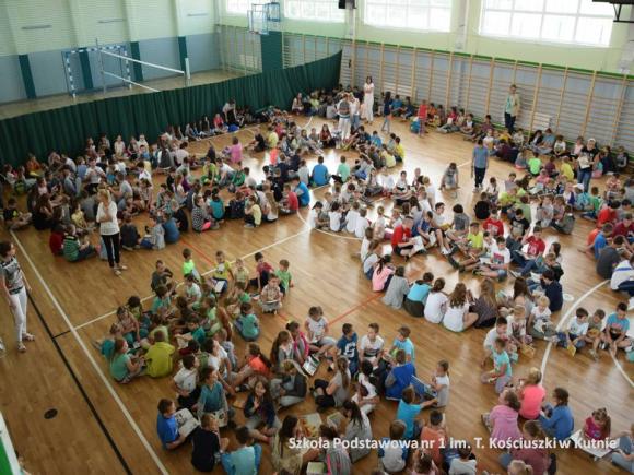 Padł rekord powiatu kutnowskiego w ilości osób czytających jednocześnie - 2004 osoby