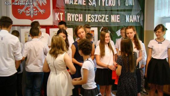 Lato czeka. Zakończenie roku szkolnego w Szkole Podstawowej w Strzegocinie