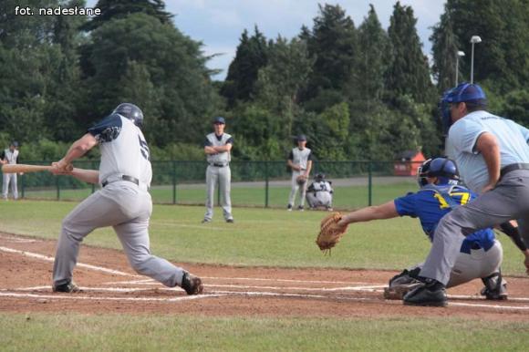 Relacja kutnowskich baseballistów z Londynu. Szczęście sprzyja lepszym