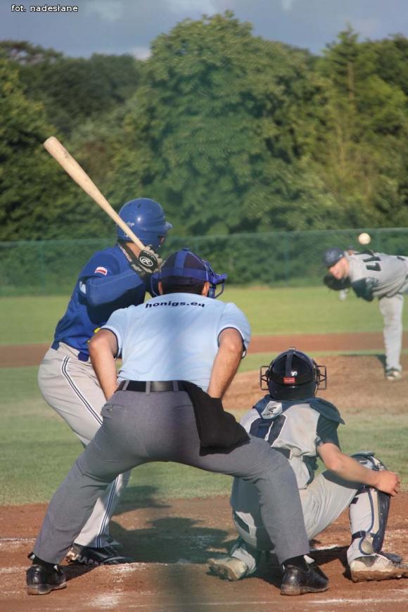 Relacja kutnowskich baseballistów z Londynu. Szczęście sprzyja lepszym