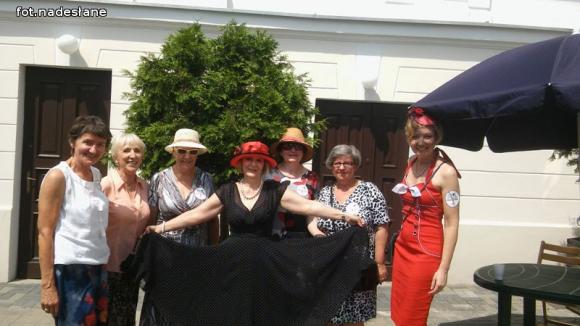 Kutnowskie Czytelniczki na Zlocie Miłośników Cukierni pod Amorem w Książnicy Płockiej