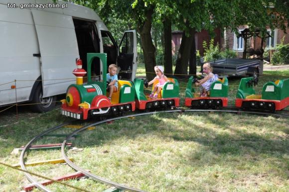 Relacja: Wianki Dworskie w Dobrzelinie powitały lato na miarę Europy