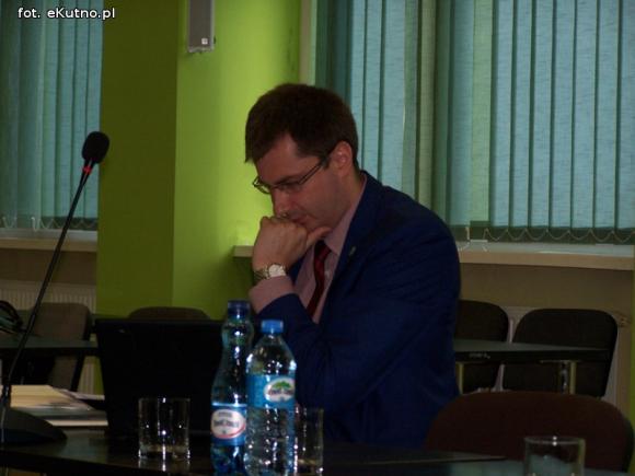 Lepsza najgorsza prawda czy najpiękniejsze kłamstwo? Radni rozmawiali z zarządem o kutnowskim szpitalu