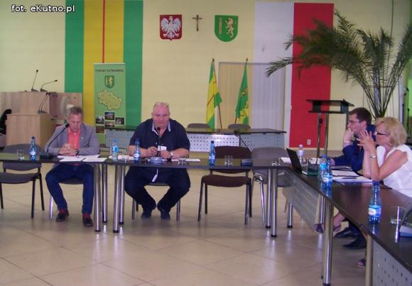 Lepsza najgorsza prawda czy najpiękniejsze kłamstwo? Radni rozmawiali z zarządem o kutnowskim szpitalu